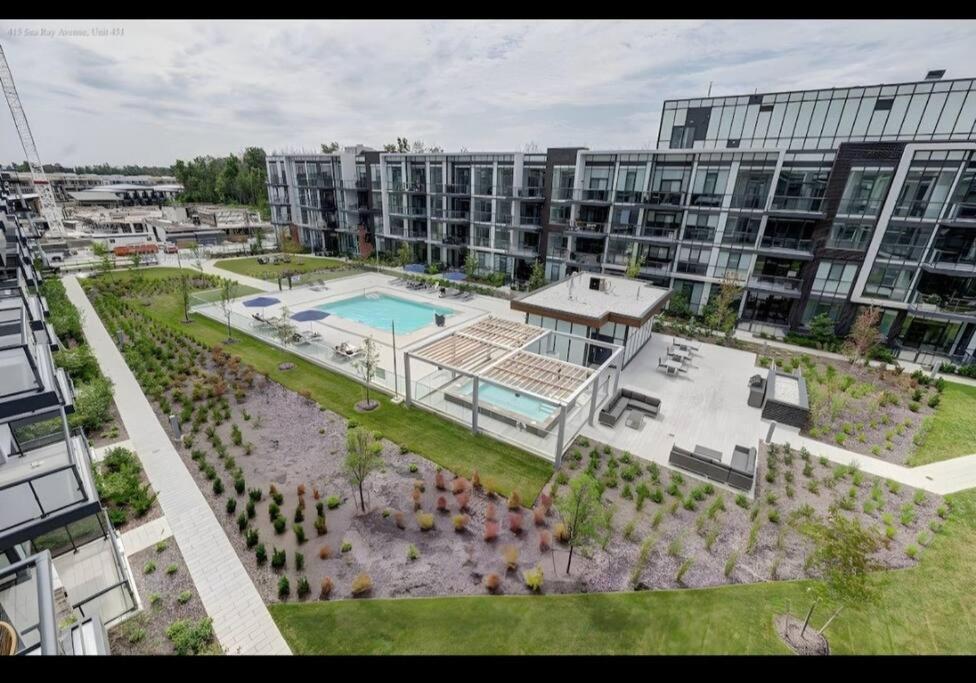 Cozy South View Suite Overlooking The Nature Trail Innisfil 외부 사진